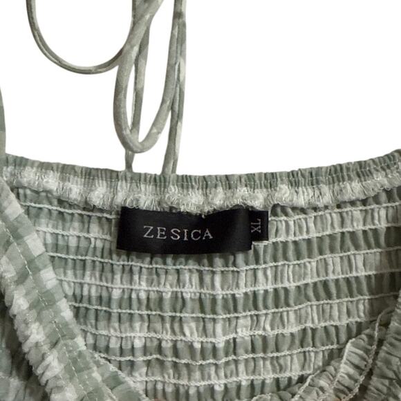 Zesica XL green plaid dress on or off shoulder smocked - Picture 3 of 5